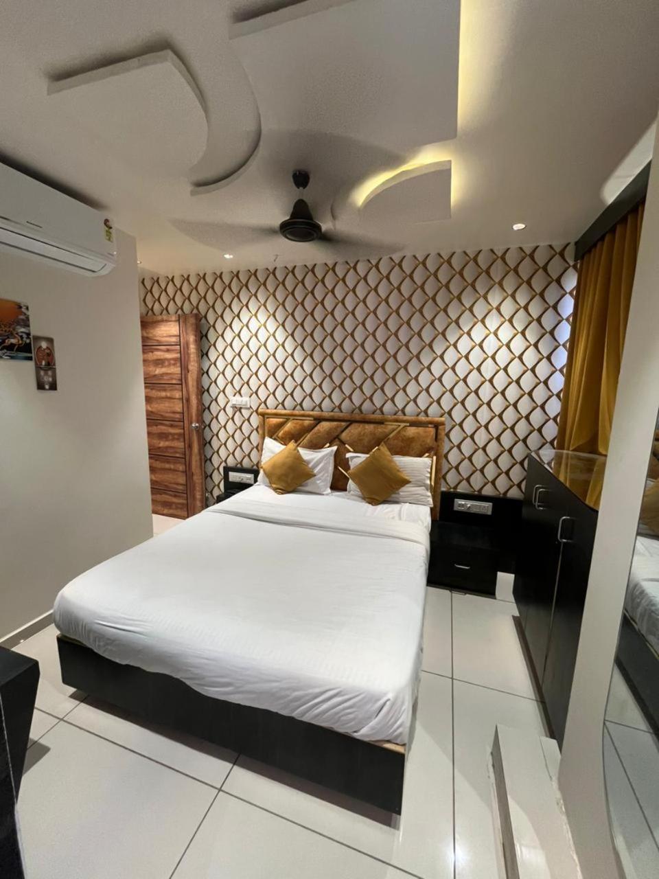 Prime View Hotel Ahmedabad Rum bild